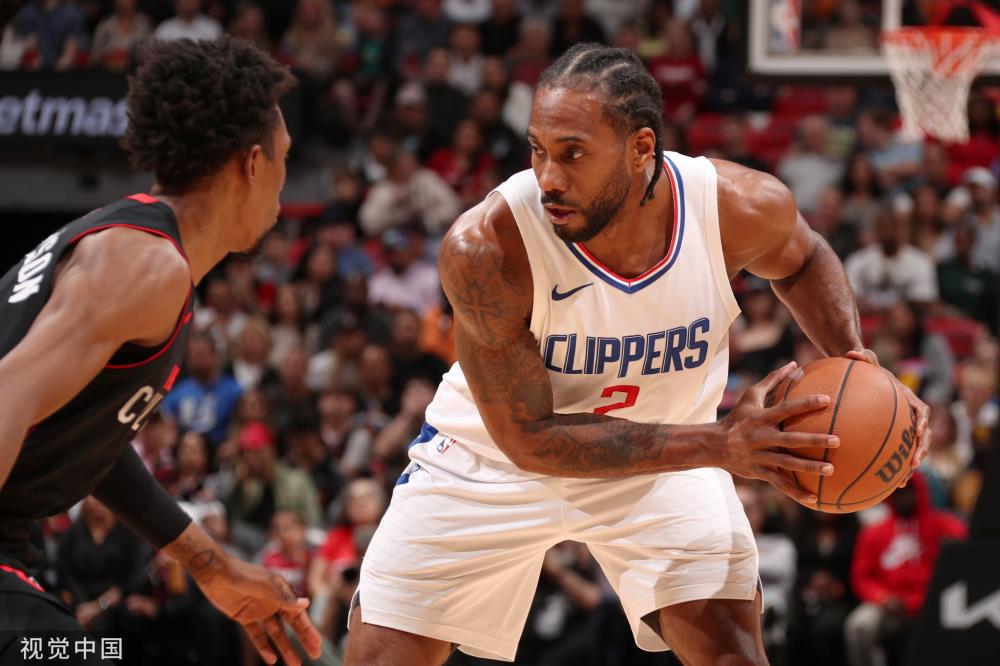 场边意外 场边意外